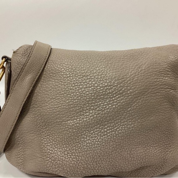 Marc by Marc Jacobs Pebbled Leather Shoulder Bag – Beige
-Open to Offers - Picture 8 of 8